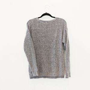 Forever 21 Navy and white knitted pullover size M